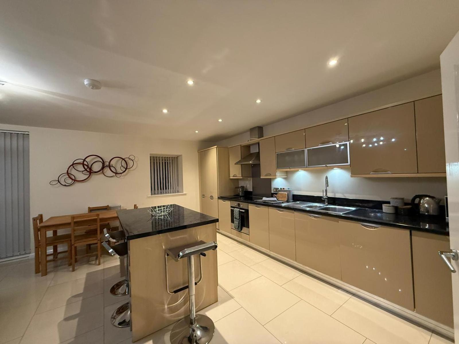Solihull Centre Apartments Екстериор снимка